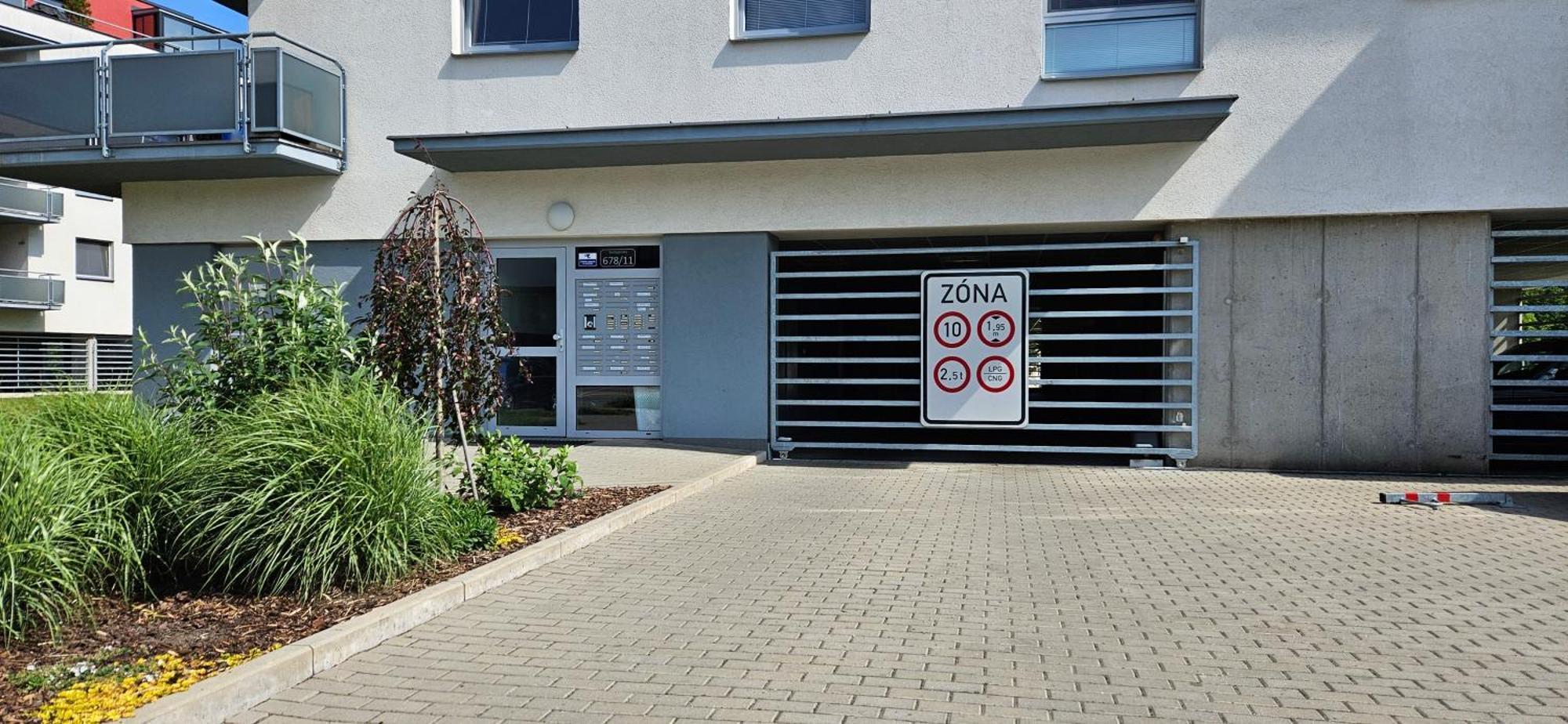 Apartment Holata 201 Hradec Kralove Exterior photo